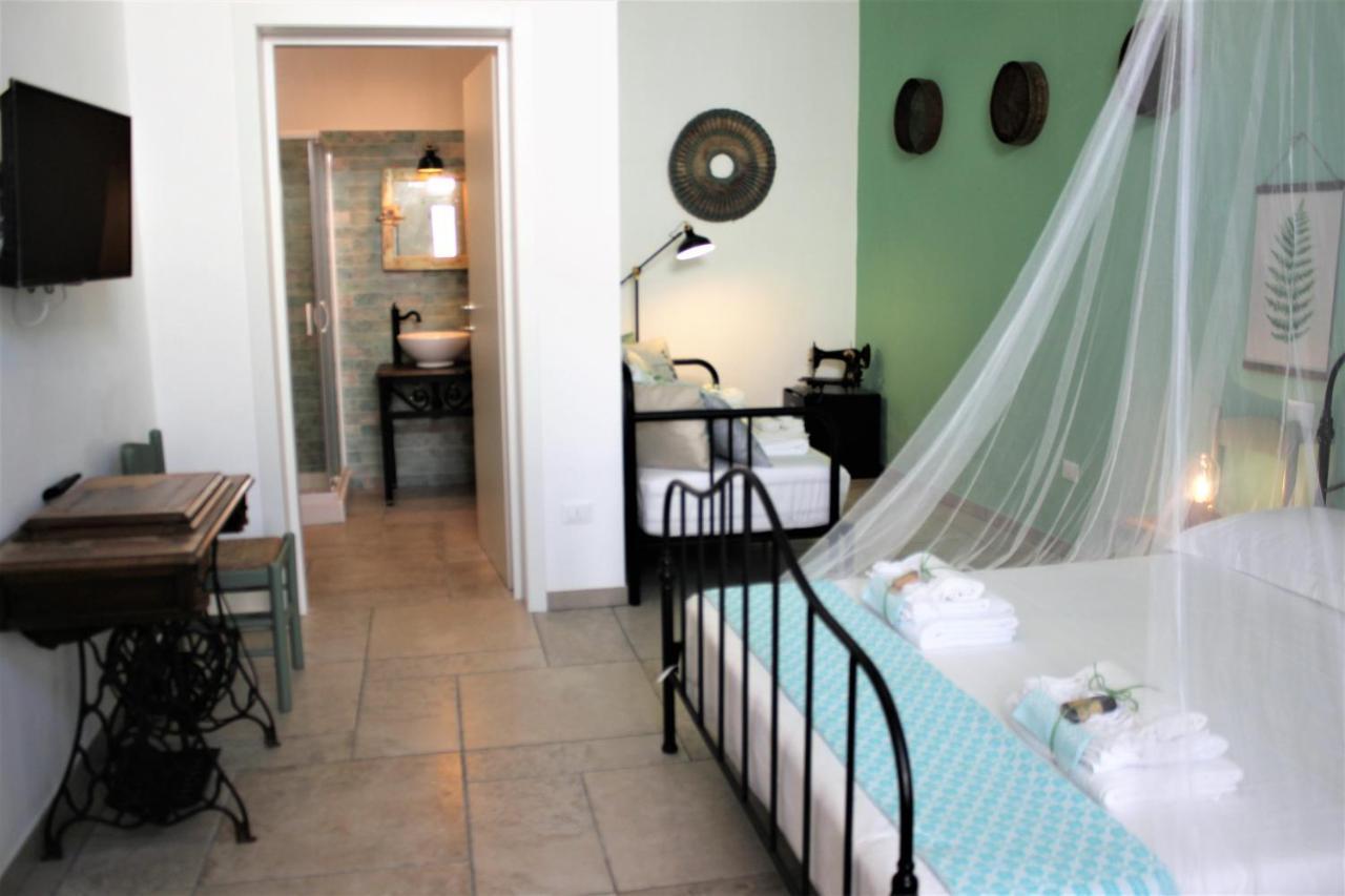 Li Perrini Boutique B&B Acquarica Exteriör bild