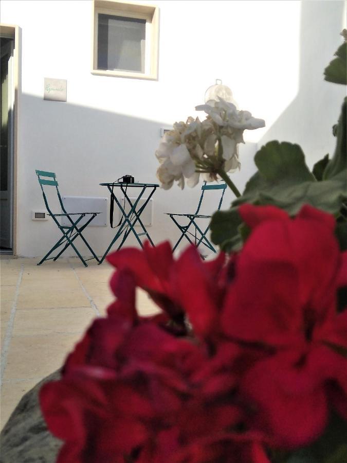Li Perrini Boutique B&B Acquarica Exteriör bild