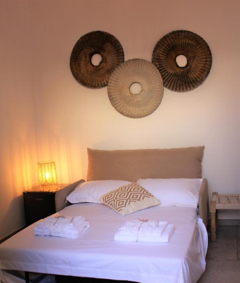 Li Perrini Boutique B&B Acquarica Exteriör bild