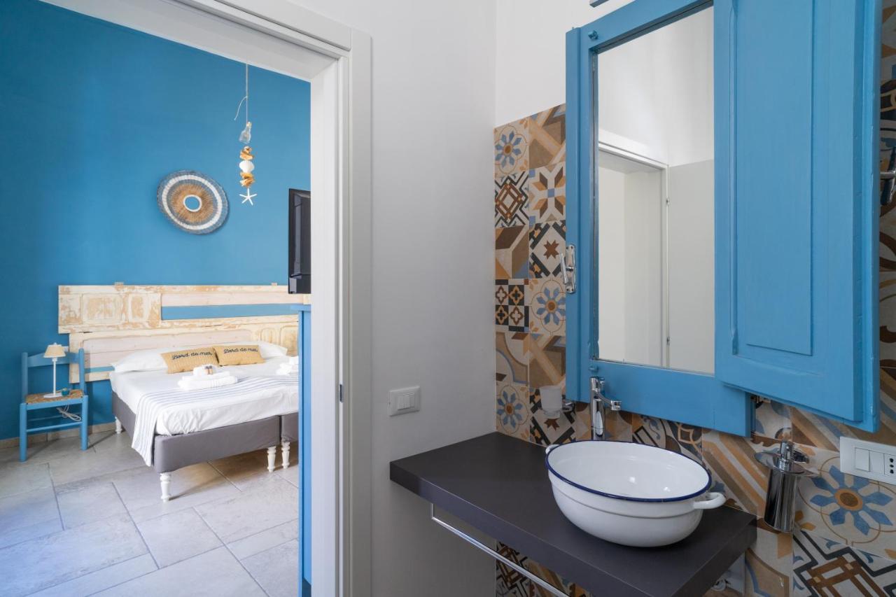 Li Perrini Boutique B&B Acquarica Exteriör bild
