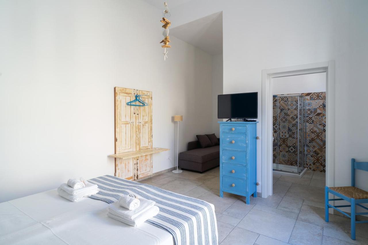 Li Perrini Boutique B&B Acquarica Exteriör bild
