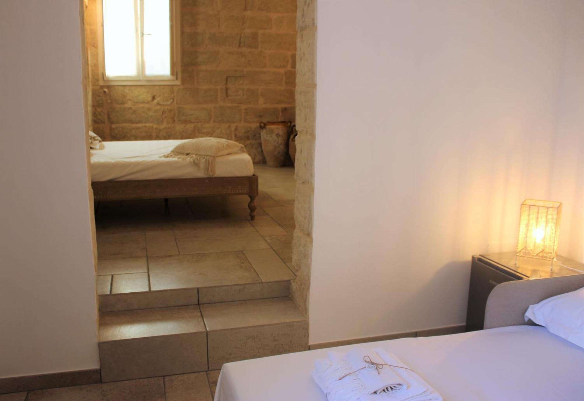 Li Perrini Boutique B&B Acquarica Rum bild