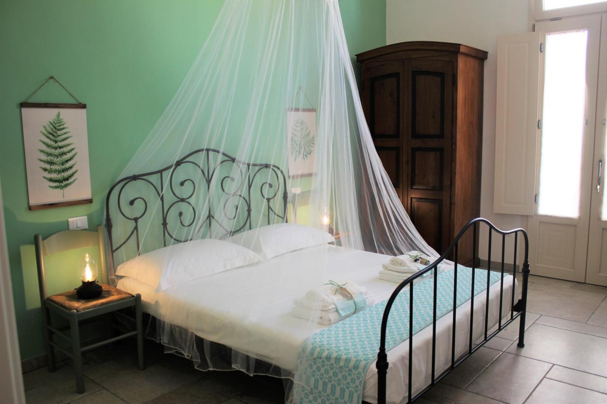 Li Perrini Boutique B&B Acquarica Rum bild